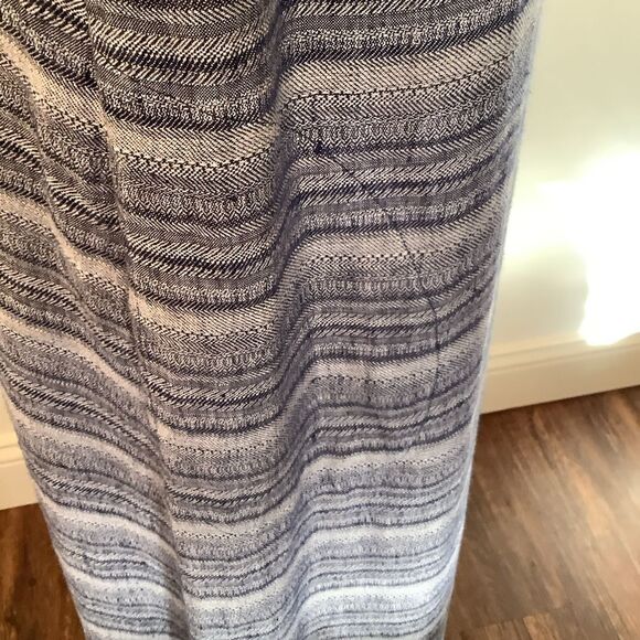 Pure j jill linen Women’s XS 100% linen sleeveless blue striped beach wave dress - Picture 6 of 12